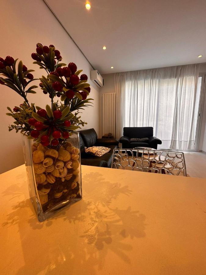 App Avec Jardin Dans Un Hotel 감마르트 외부 사진